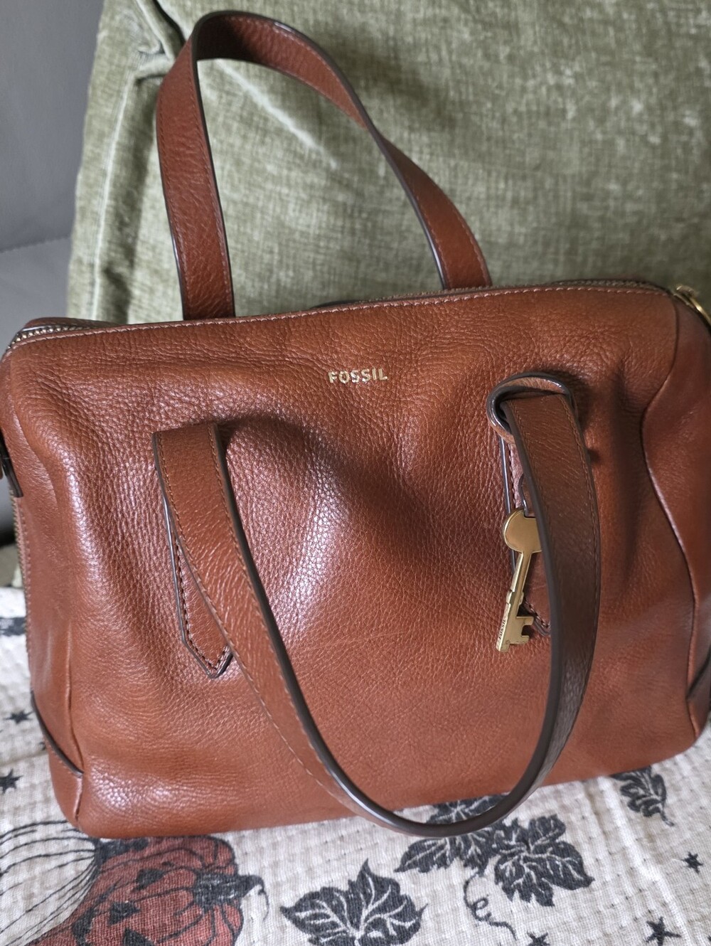 Fossil Sydney Satchel Btown Leather With Key Charm